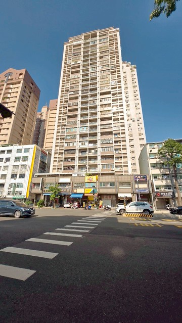 正民族路稀有釋出｜店住收租皆宜｜高雄市三民區民族一路