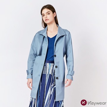 KeyWear奇威名品    簡約立領長版風衣外套-藍色