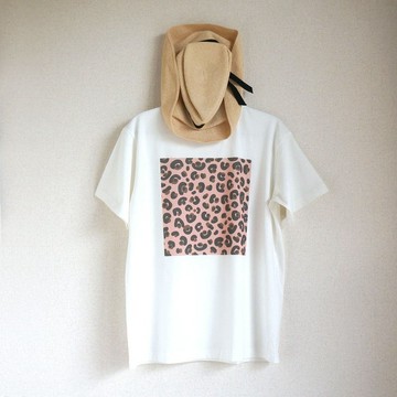 有機棉【短袖/長袖】「fuwa fuwa leopard ( 粉棕色 × 原色/白色 )」T 恤