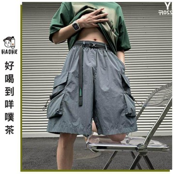 男生寬版速乾短褲 直筒五分休閒褲 夏季透氣男裝 日系簡約風格 美式復古穿搭 學生百搭男褲 大尺碼短褲 輕薄快乾面料