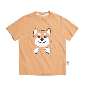 江戶勝 日系 男裝 勝太郎賣萌微笑短袖T恤(土黃色)#上衣 #勝太郎