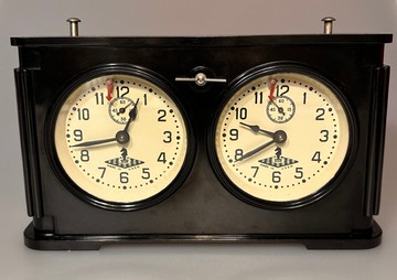 1950 年或 1960 年代的蘇聯國際象棋時鐘 Jantar