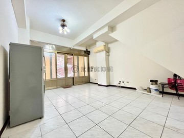 必富邑F區近龍山國小機能優渥便利美住店面｜桃園市桃園區龍泉五街