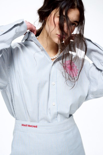 MARDI MERCREDI 細條紋牛津襯衫 天空藍 經典小雛菊 粉花 刺繡 OXFORD SHIRT STRIPE