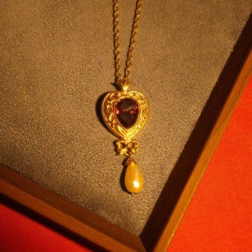 AVON Purple Heart Crystal Pendant Necklace