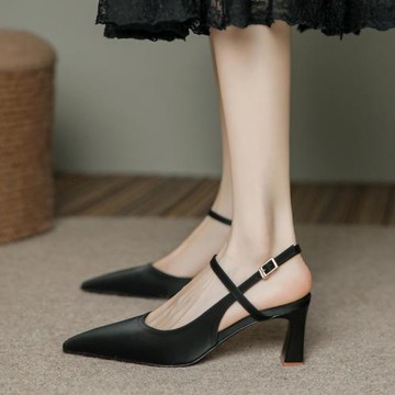 時裝粗跟一字帶尖頭涼鞋女高跟鞋夏款上班法式不累腳包頭軟皮單鞋