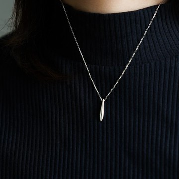 Slender Drop Necklace / SV925