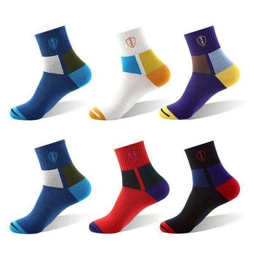 D443 男士薄款透氣休閒運動風格中筒襪