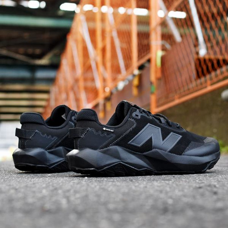 ニューバランス ゴアテックス スニーカー New Balance メンズ