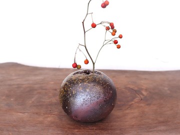 備前燒單花瓶（玉） h2-119