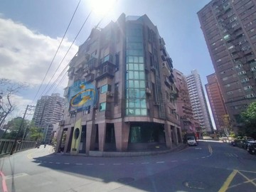 近北藝大關渡頂客雅築電梯大套房好入手｜新北市淡水區自立路