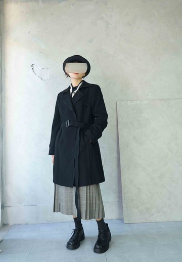 尋寶古著-Leilian黑色質感毛料設計感壓線長版風衣外套