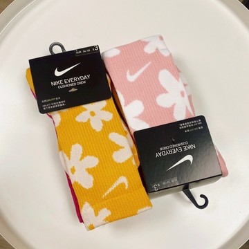【other more 特選潮流】正品公司貨Nike Everyday Cushioned 粉白櫻花 長襪(3入組)
