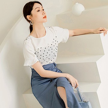 OB嚴選-拼接方塊不易皺荷葉短袖雪紡上衣