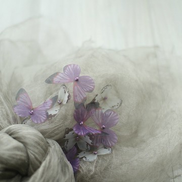 蝴蝶紗片+深淺色皺褶桑蠶絲薄紗雙層圍巾  麻卡其 Scarf