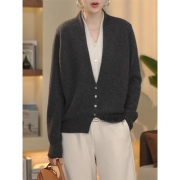 假兩件針織打底衫女大碼上衣2025秋冬新款寬松氣質減齡V領針織衫