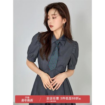 凡兔甜美荷葉邊垂感領帶百褶連衣裙2025夏季新款顯瘦高腰通勤裙女