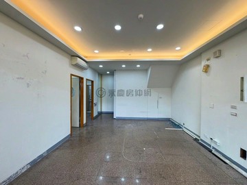 屏東市區12米大路旁黃金三角窗金店面(U2%2)｜屏東縣屏東市興豐路