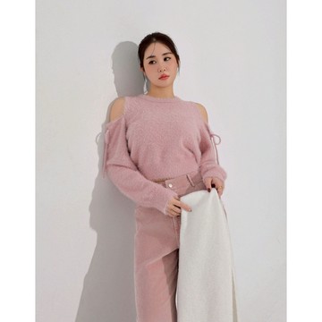 AIR SPACE PLUS  圓領挖肩綁帶袖仿貂毛短版毛衣(白/粉紅) 女裝 現貨 大尺碼 中大尺碼