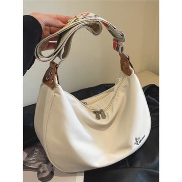 尼龍布包包女大容量2025新款秋冬百搭小眾設計單肩斜挎馬鞍餃子包