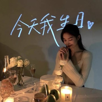 投影 生日拍照道具 台灣現貨 氛圍感滿滿~INS派對佈置生日投影燈拍照道具生日派對小夜燈生日禮物場景佈置投影燈氛圍燈
