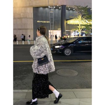 宋佳同款～亮片溫柔浪漫甜美粉色銀色松緊腰絲絨包臀后開叉半身裙