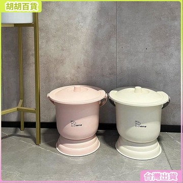 台灣免運🛒夜壺 尿壺 小便鬥 尿尿神器 孕㛿尿桶大人家用防臭女臥室老人小便器夜壺尿壺手提痰盂尿盆帶蓋 SURN