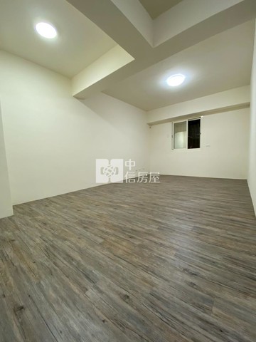 (富貴大樓)富貴大樓富貴區｜台中市太平區育英街