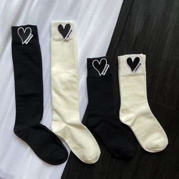 長筒愛心刺繡字母標純色小腿襪黑白長襪網紅ins潮牌個性女運動襪