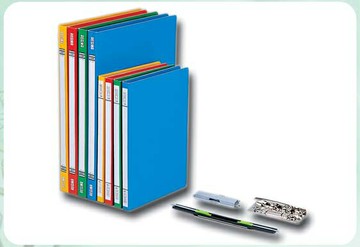 立強 中間彈簧夾 400磅二張裱合 適用A5 24個 /箱 R135S（此為訂製品，出貨後無法退換貨）【APP滿額下單4%點數(單一帳號最高1500點)】5/31止