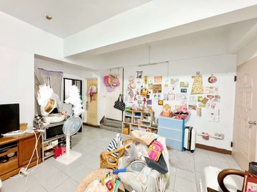 亞灣正勤金店面｜高雄市前鎮區正勤路