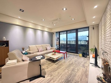 秀U久樘香坡｜12期高樓景觀戶｜稀有四房雙平車｜台中市西屯區青海路二段