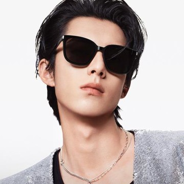 【BOLON 暴龍】方形膠框偏光太陽眼鏡(☆BL3151-C10)