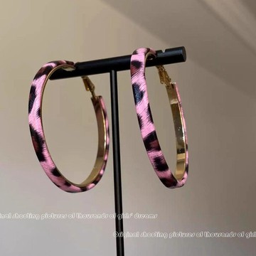 【蜜糖の髮飾】臺灣出貨輕奢耳圈芭比粉豹紋耳圈簡約時尚獨特氣質耳環小衆設計高級感耳飾