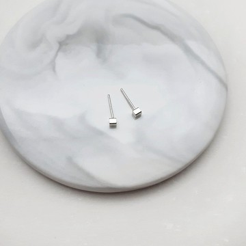 純銀 2.5mm小方塊耳針 耳棒 耳環 (一對)
