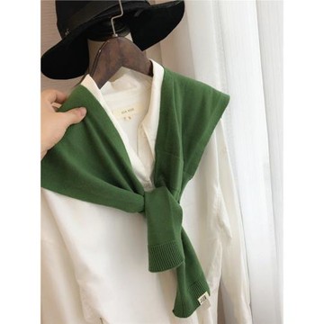 韓系綠色針織披肩外搭女春秋小圍巾保暖圍脖空調護肩頸椎坎肩搭肩