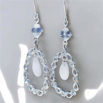 【摩達客】簍空水滴垂墜式耳飾耳針耳環