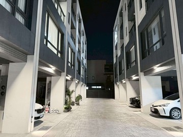 神岡儷芝墅-全新完工邊間孝親雙車透天別墅｜台中市神岡區神林路