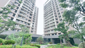 精銳闊丨東海生活圈｜海景視野丨兩房平車｜台中市龍井區遊園北路
