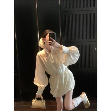 區區歐陽 蝴蝶結天絲白色襯衫女夏季設計感小眾襯衣法式復古上衣
