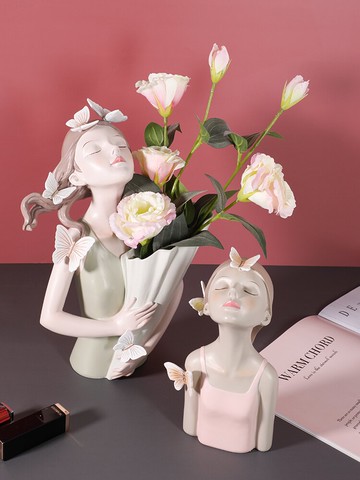 輕奢高檔擺件女友生日禮物現代客廳電視柜捧花蝴蝶女孩裝飾品花插
