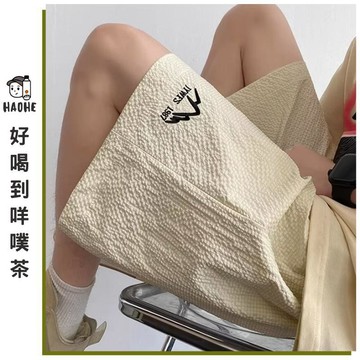 男生寬版速乾五分褲 休閒直筒短褲 夏季百搭男裝 日系街頭褲子 美式潮流穿搭 輕薄透氣面料 學生休閒短褲 大尺碼男褲