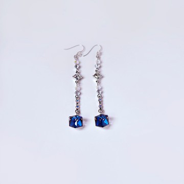 【Maria瑪麗亞】會變色 | 立方深藍漸變水晶耳環 女友聖誕禮物
