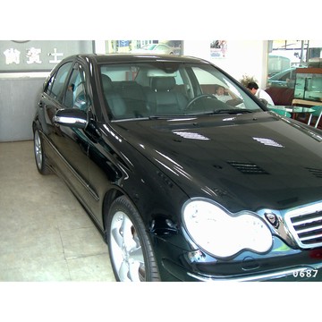 賓士BENZ C200K/W203專用晴雨窗 2000-2007年適用【短截款】比德堡崁入式晴雨窗