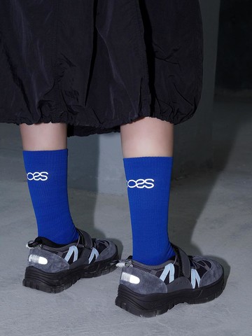 OOSS Women's Reflective Running Crew Socks [Blue]