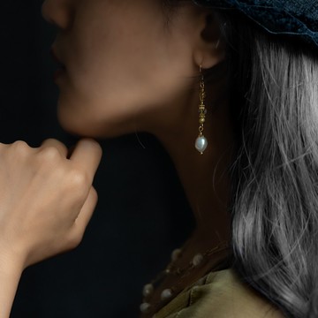 【旅行祭】情迷凡爾賽 l 珍珠白水晶耳勾式耳環 E0018