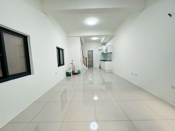 三信家商~三多商圈~輕軌~正3樓全新整理美透天｜高雄市苓雅區漢昌街