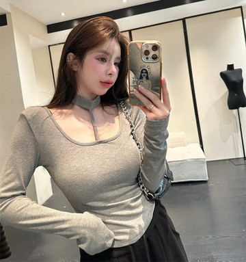 VIVILIAN性感U領繞頸加厚磨毛顯瘦T恤