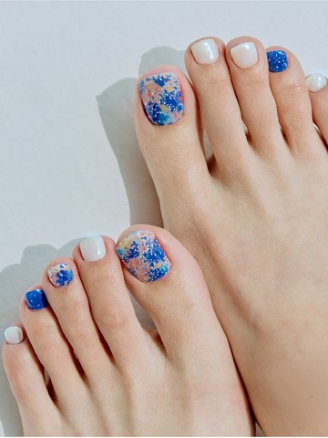 SATURDAY VIBES GEL PEDICURE