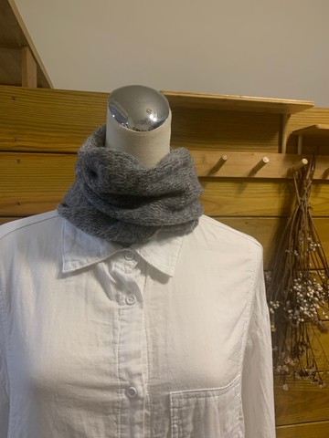 鐵灰+淺灰蟬翼中性圍脖。優質的輕柔。可繞2圈